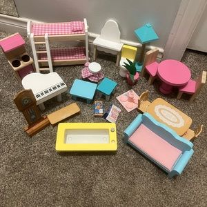 Dollhouse furniture